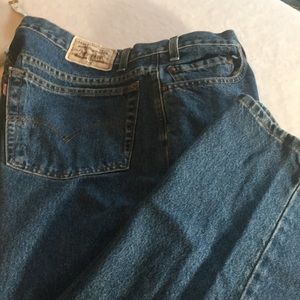Levi Strauss & Co relaxed fit red tag zip heavy duty blue jeans size 42x34